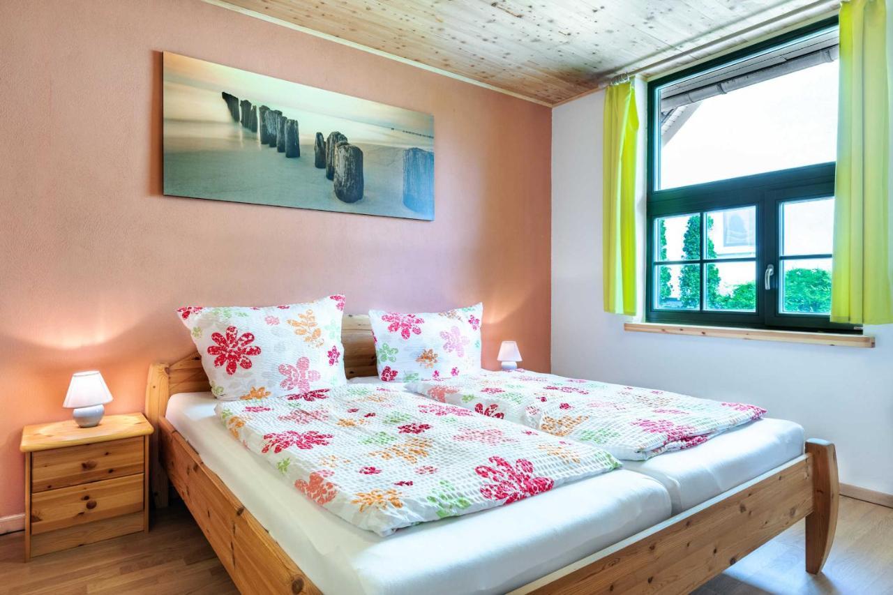 Ferienhaus Sonne Mond Und Sterne B Steffenshagen Екстериор снимка